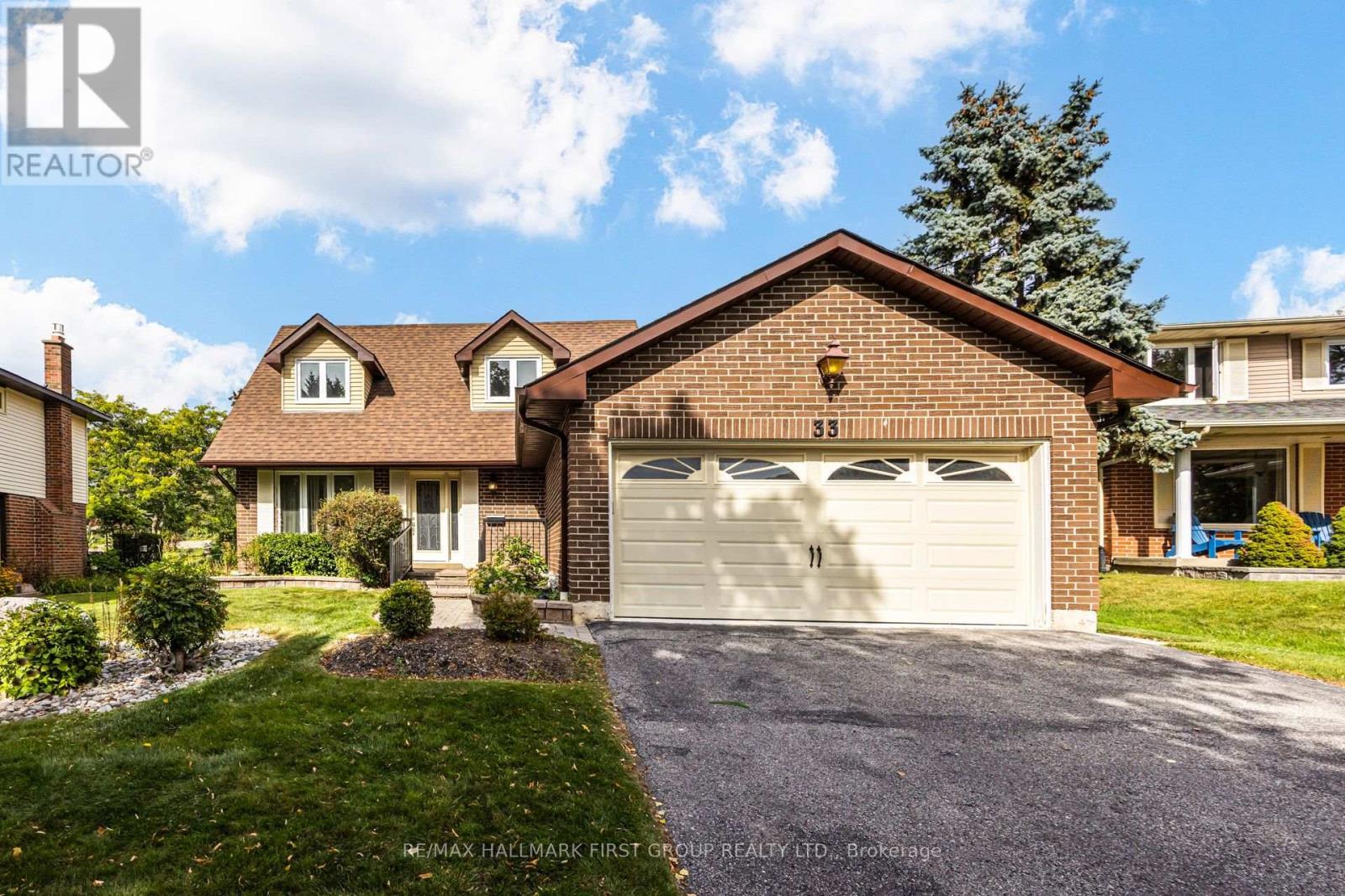 33 ANSTEAD CRESCENT, Ajax, Ontario