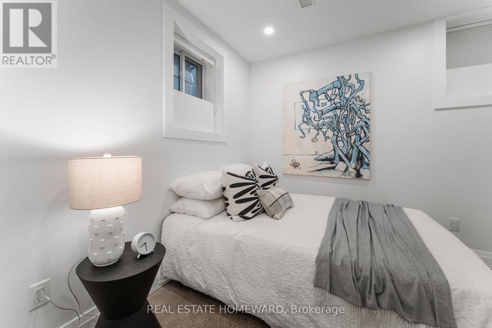 43 Caroline Avenue, Toronto, Ontario  M4M 2X6 - Photo 22 - E13834140