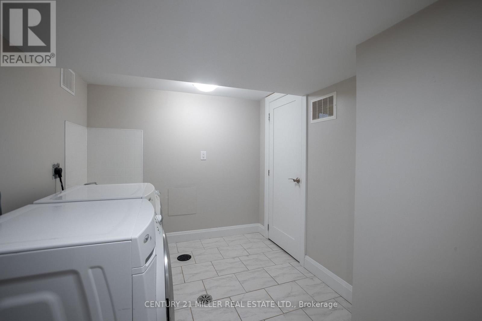 407 Maple Grove Drive, Oakville, Ontario  L6J 4V8 - Photo 35 - W13829824