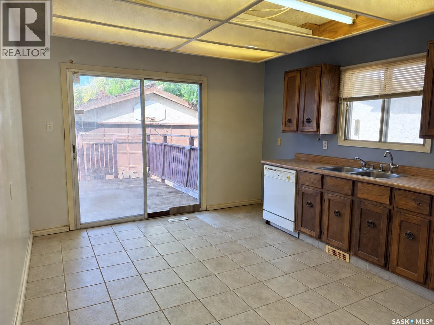 871 Morris Crescent N, Regina, Saskatchewan  S4X 2W4 - Photo 5 - SK049700
