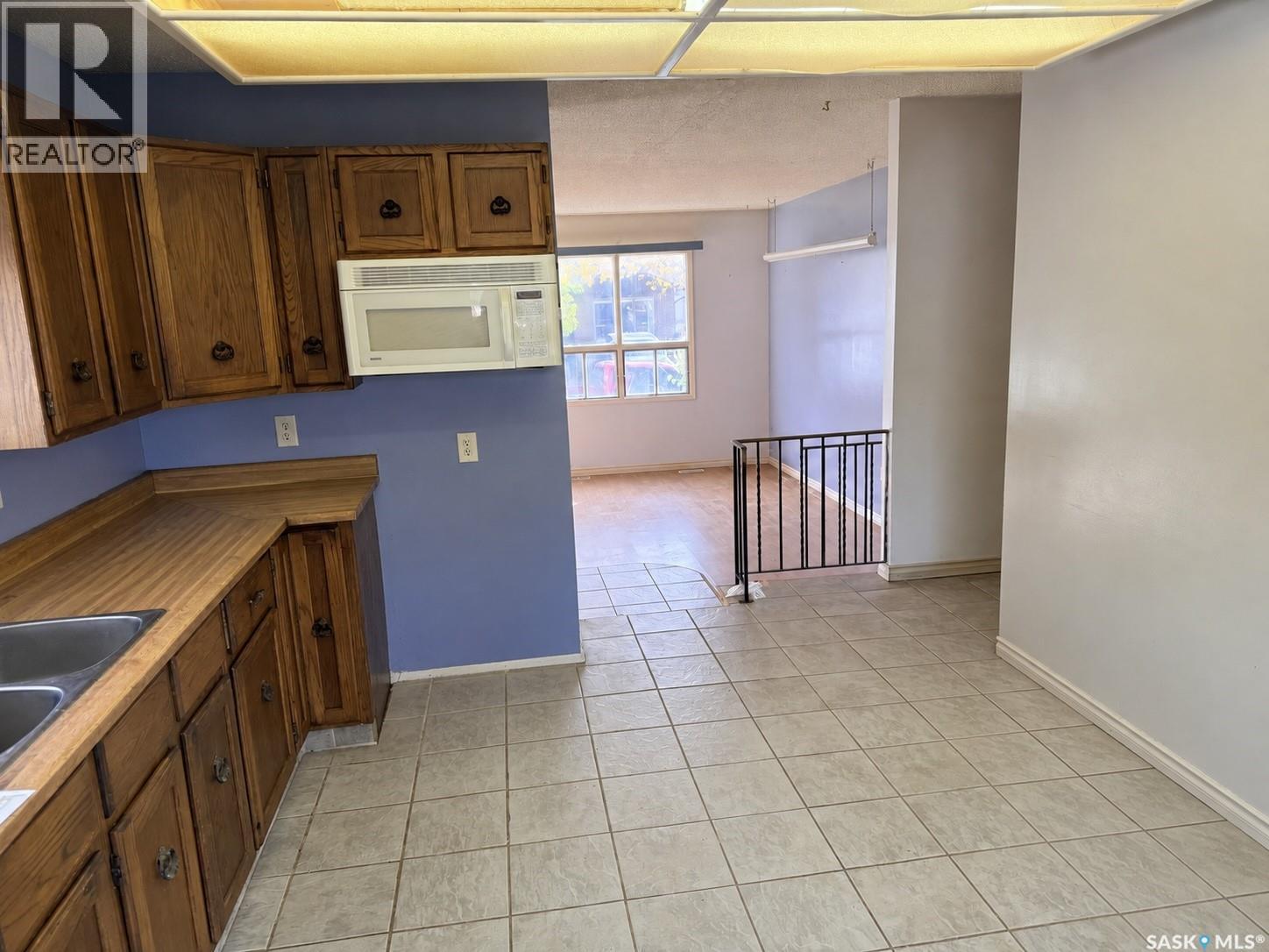 871 Morris Crescent N, Regina, Saskatchewan  S4X 2W4 - Photo 6 - SK049700