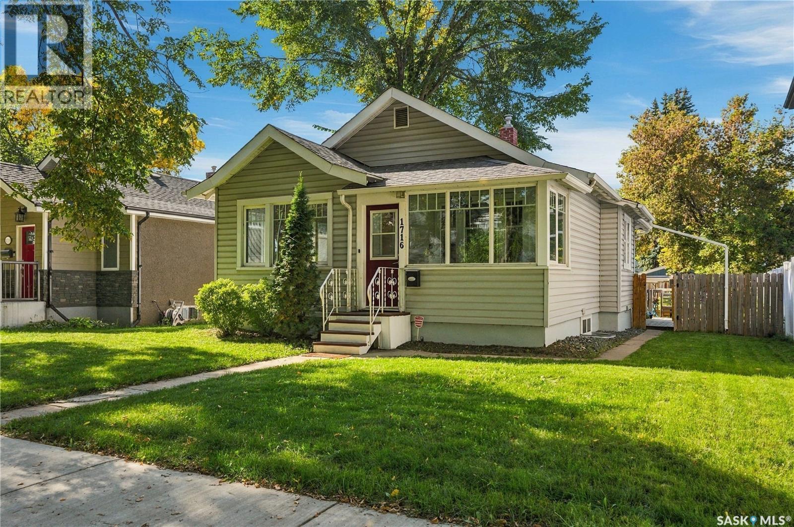 1716 Lorne Avenue, Saskatoon, Saskatchewan  S7H 1Y4 - Photo 2 - SK049580