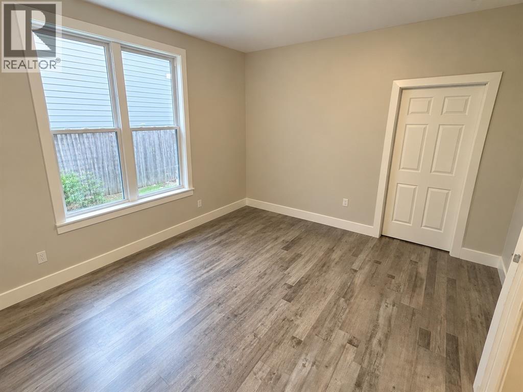 116 Cameron Street, Sarnia, Ontario  N7T 4A8 - Photo 8 - 26023671