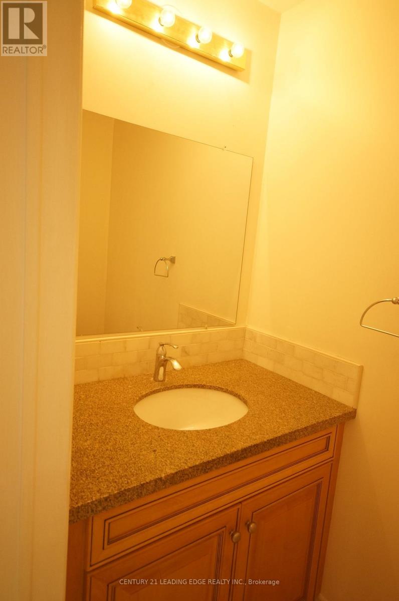 Upper - 62 Daniels Crescent, Ajax, Ontario  L1T 1Y6 - Photo 10 - E13830148