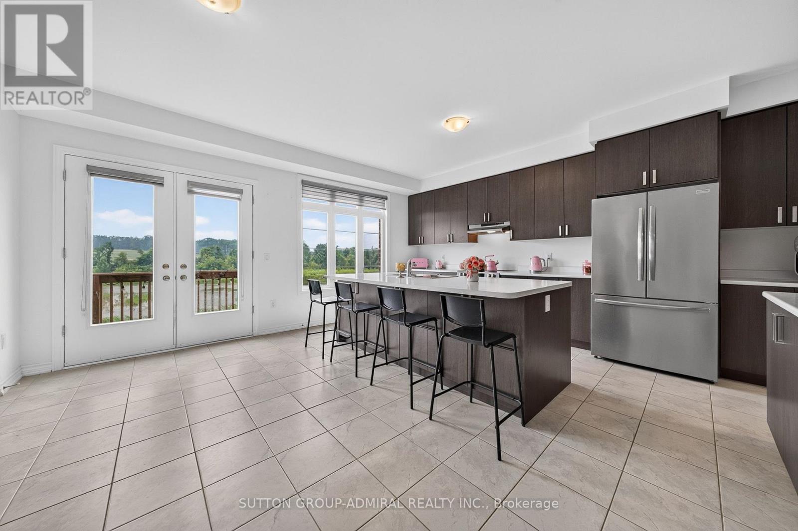76 Calypso Avenue, Springwater, Ontario  L9X 2C5 - Photo 13 - S13834102