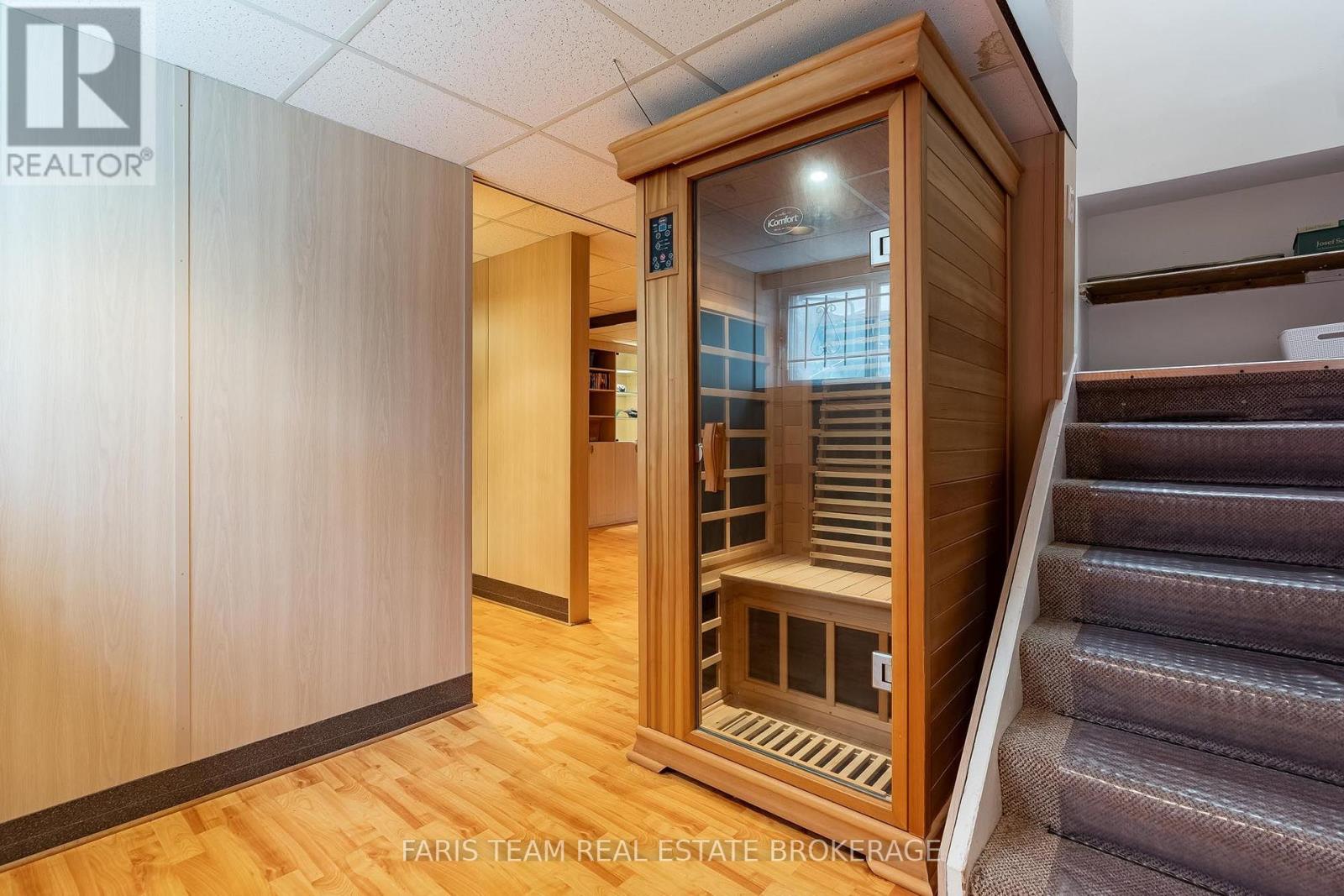 90 Bedford Park Avenue, Richmond Hill, Ontario  L4C 2N8 - Photo 27 - N13777280