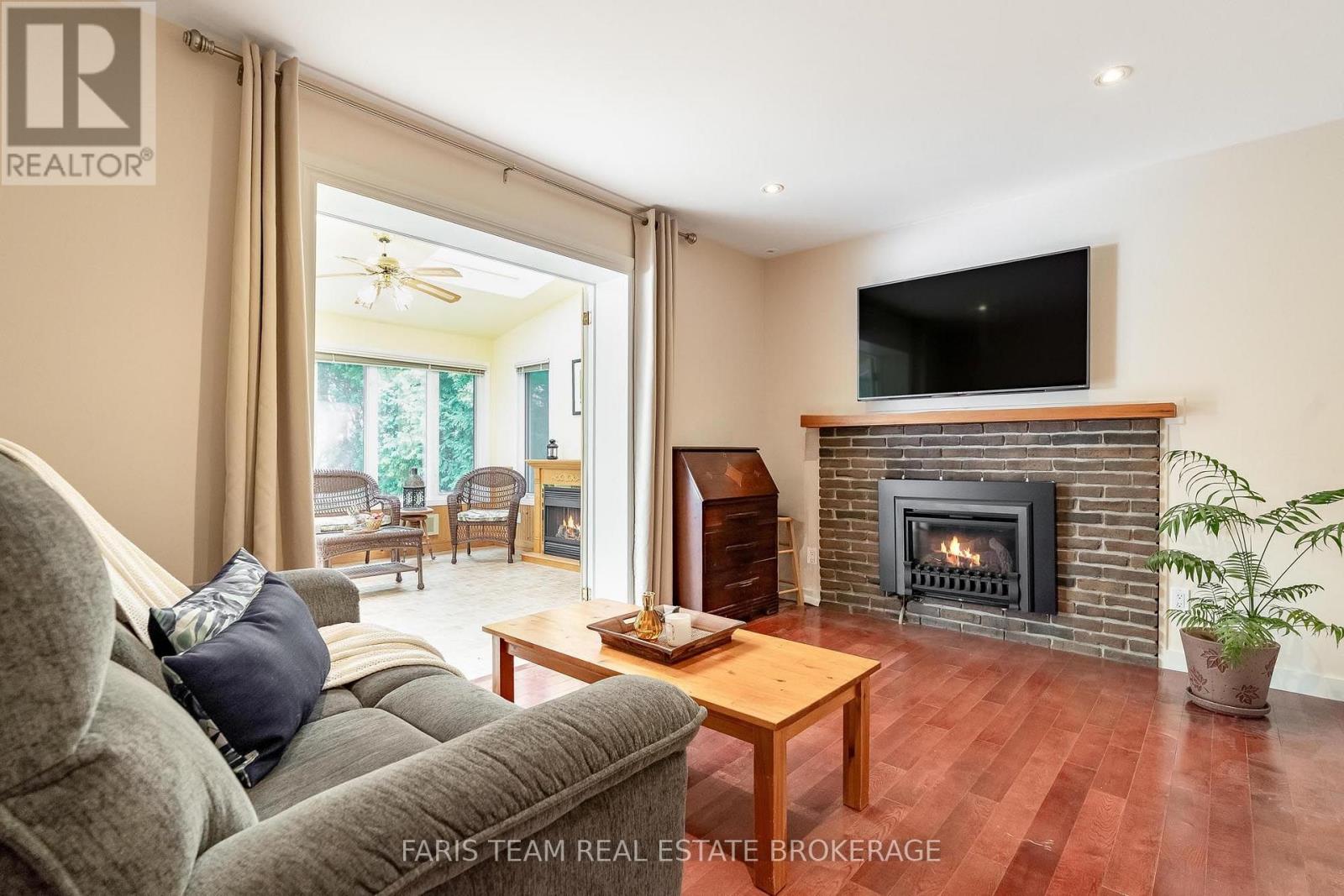90 Bedford Park Avenue, Richmond Hill, Ontario  L4C 2N8 - Photo 14 - N13777280