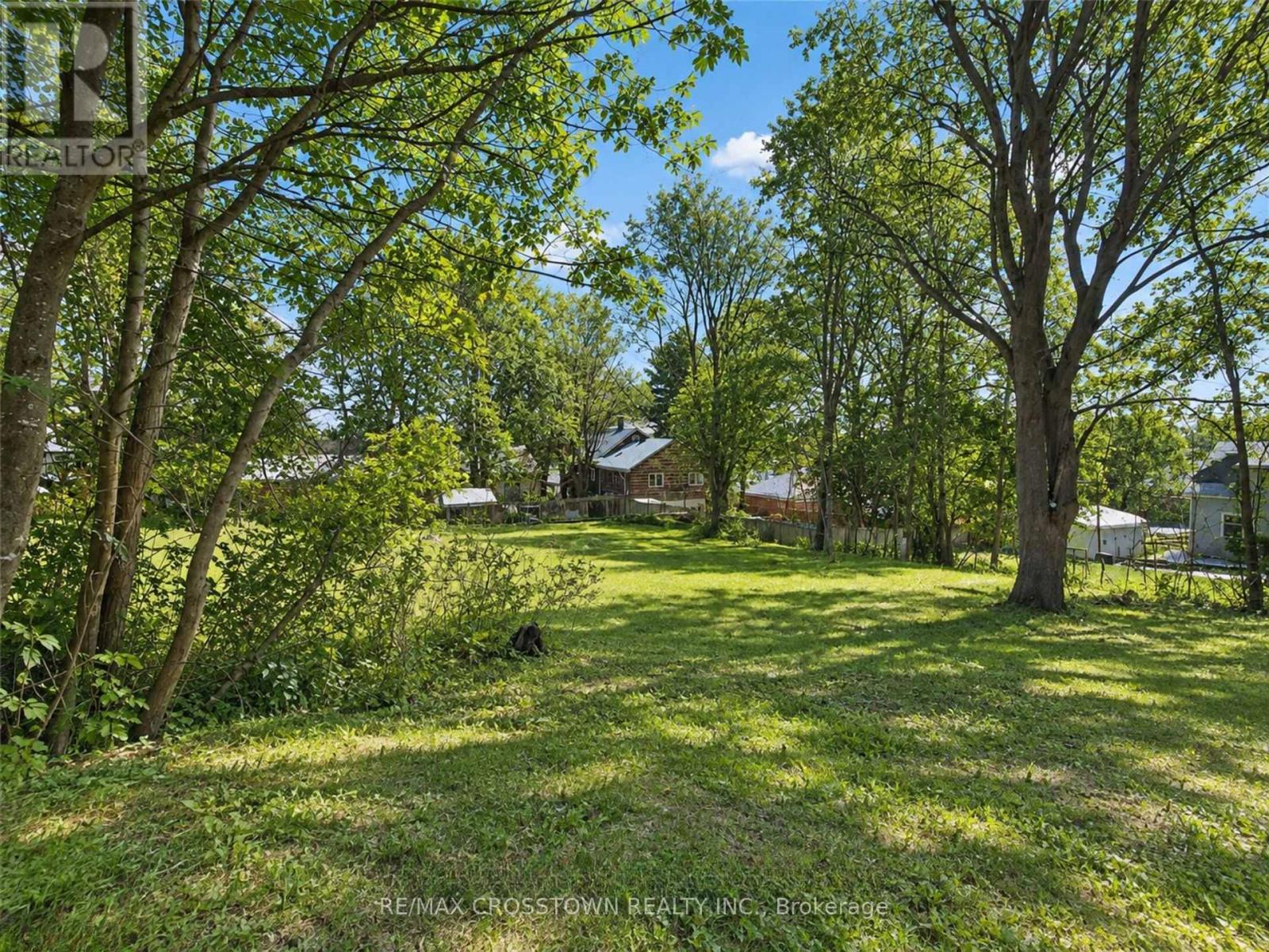 64 Bleeker Street, Orillia, Ontario  L3V 5Z2 - Photo 2 - S13819926