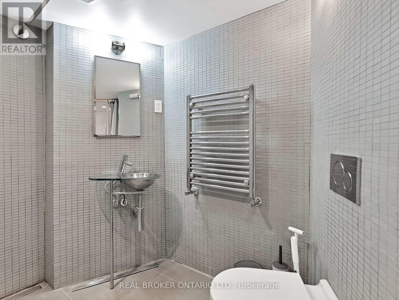 671 Scarlett Road, Toronto, Ontario  M9P 2T2 - Photo 34 - W13701008