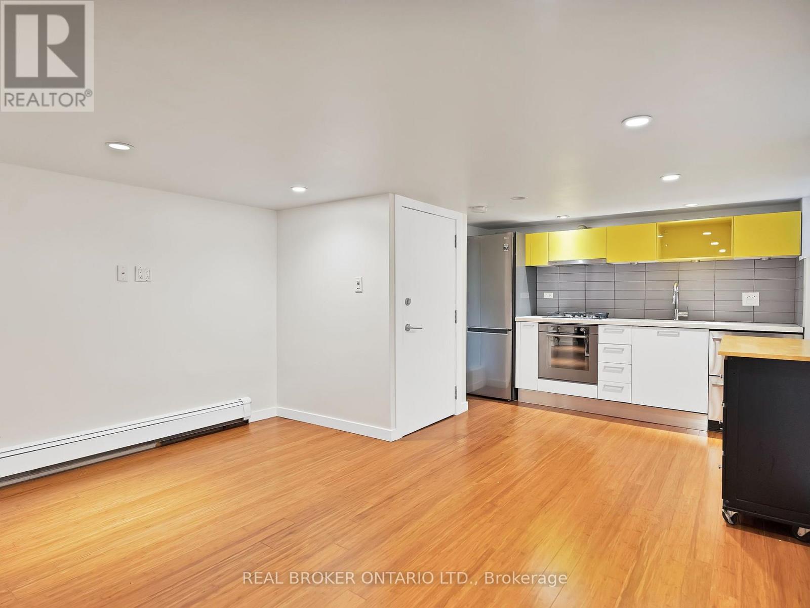671 Scarlett Road, Toronto, Ontario  M9P 2T2 - Photo 28 - W13701008