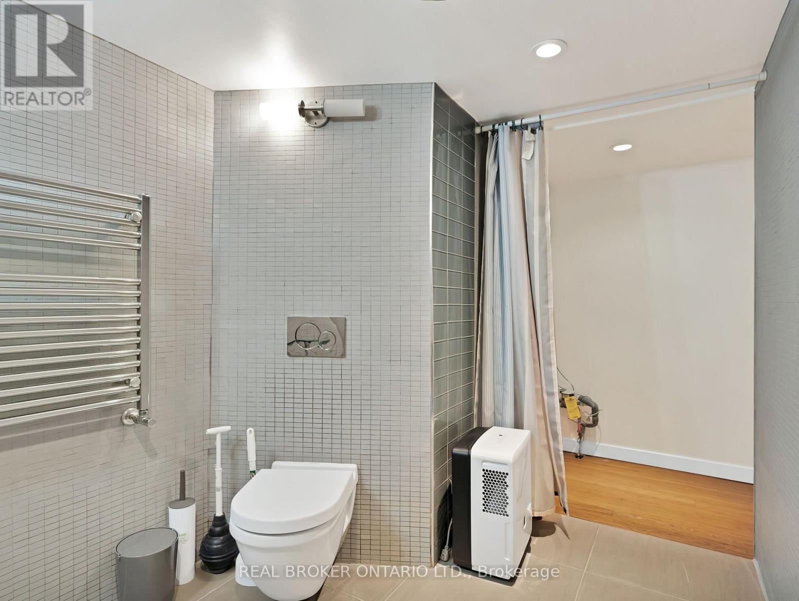 671 Scarlett Road, Toronto, Ontario  M9P 2T2 - Photo 33 - W13701008