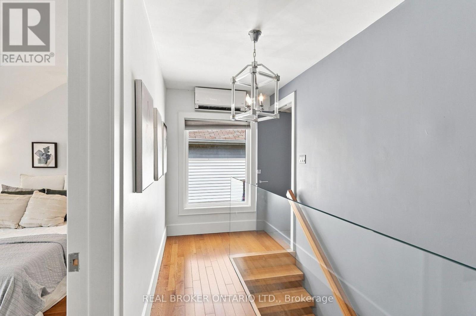 671 Scarlett Road, Toronto, Ontario  M9P 2T2 - Photo 15 - W13701008
