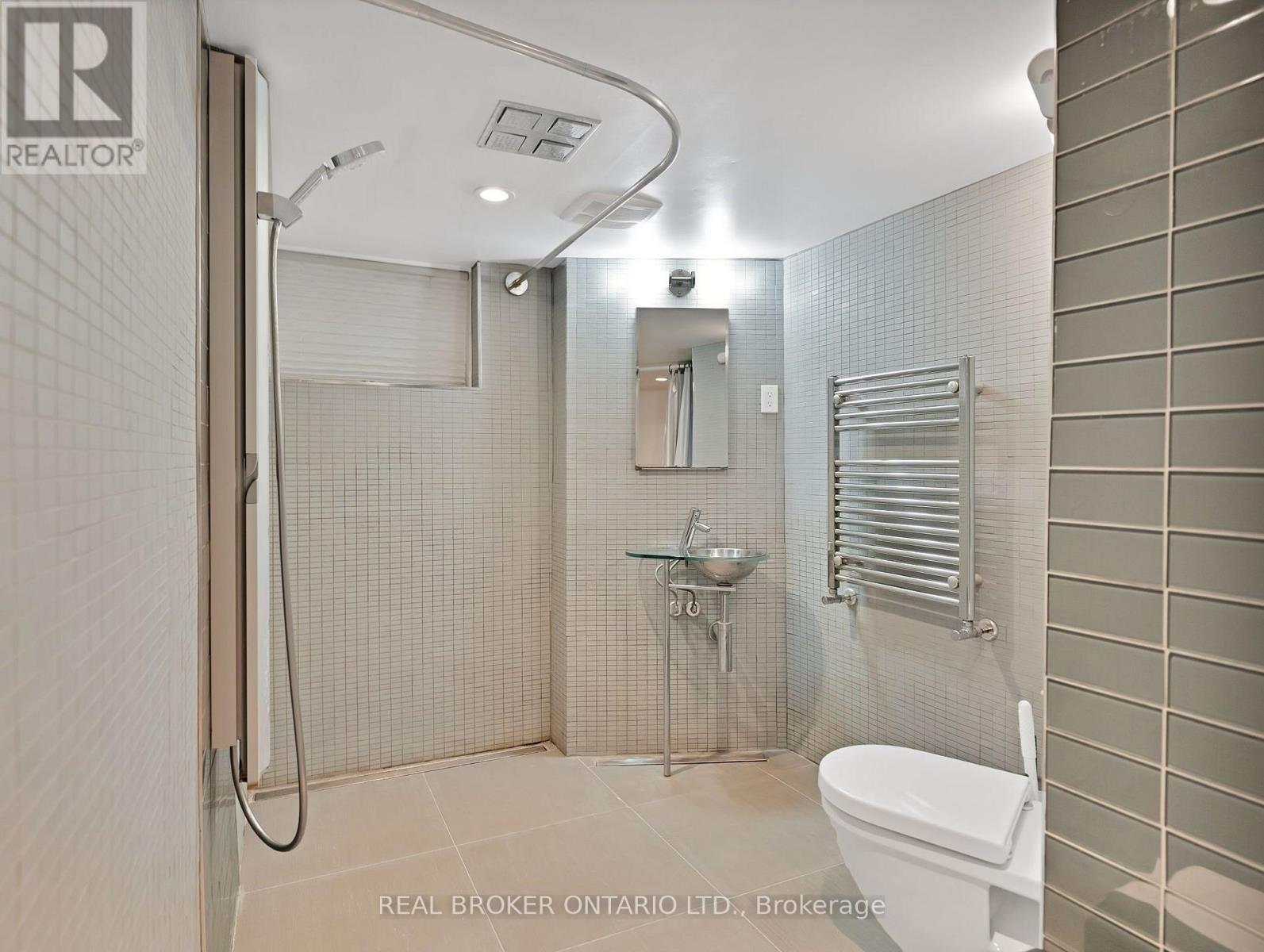 671 Scarlett Road, Toronto, Ontario  M9P 2T2 - Photo 35 - W13701008