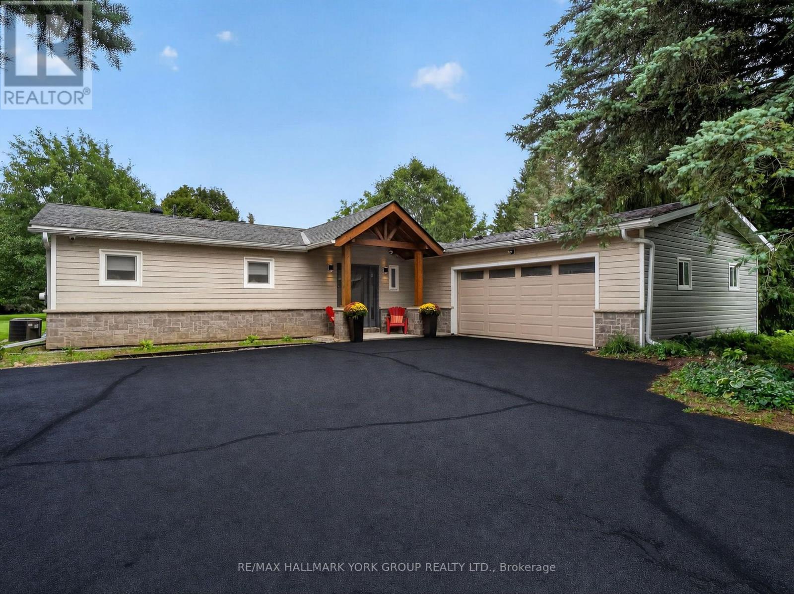 21 BIRCHVIEW DRIVE, Caledon, Ontario