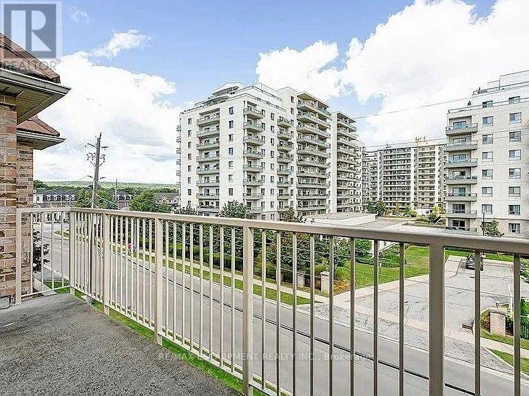 F405 - 216 Plains Road W, Burlington, Ontario  L7T 4K8 - Photo 18 - W13834098