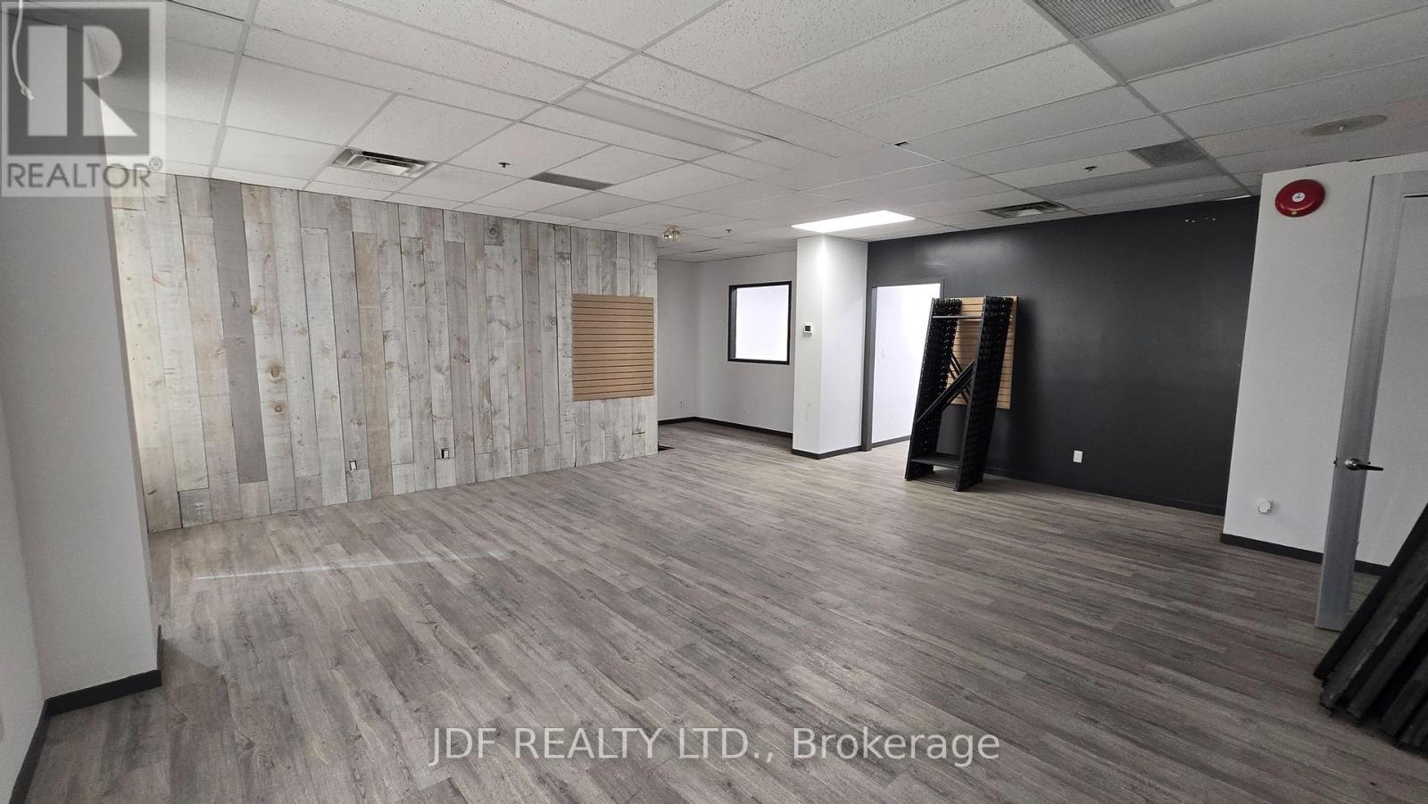 70 Disco Road, Toronto, Ontario  M9W 1L7 - Photo 23 - W13834178