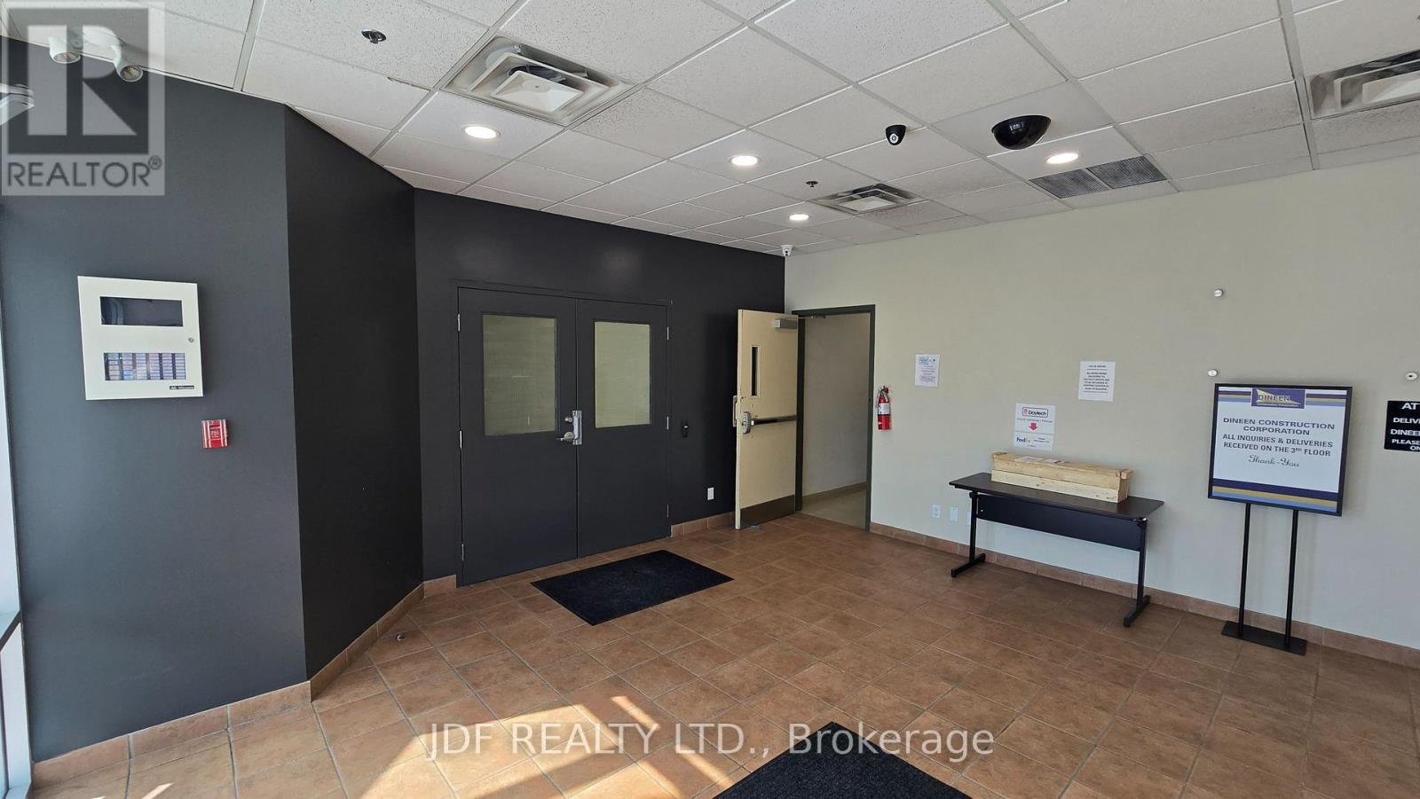 70 Disco Road, Toronto, Ontario  M9W 1L7 - Photo 3 - W13834178