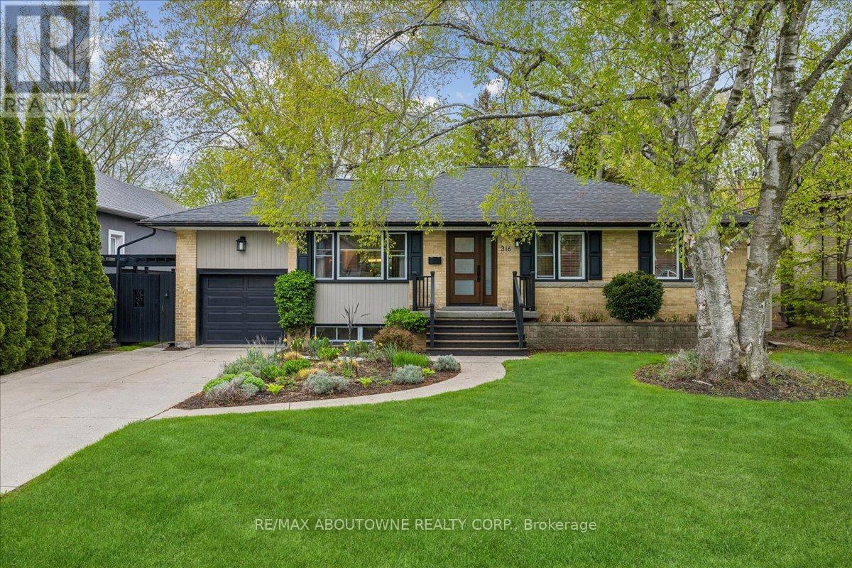 316 RIVER SIDE DRIVE, Oakville, Ontario