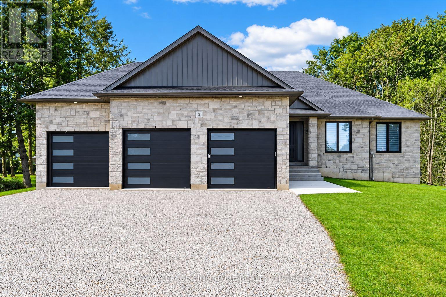 3 KINGS LANE, Brant, Ontario