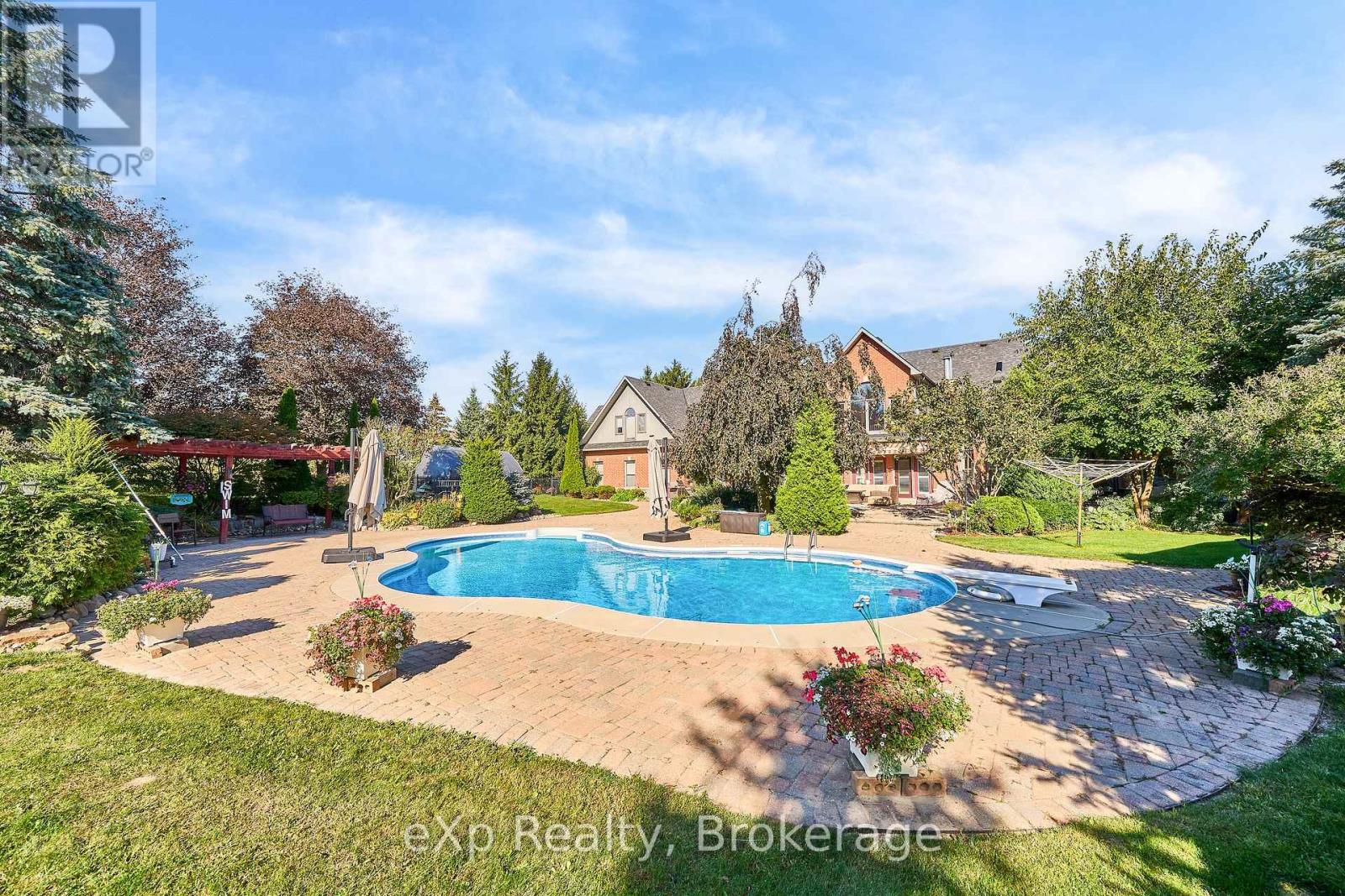 7860 Cedarbrook Trail, Whitby, Ontario  L1M 1L8 - Photo 11 - E13834276