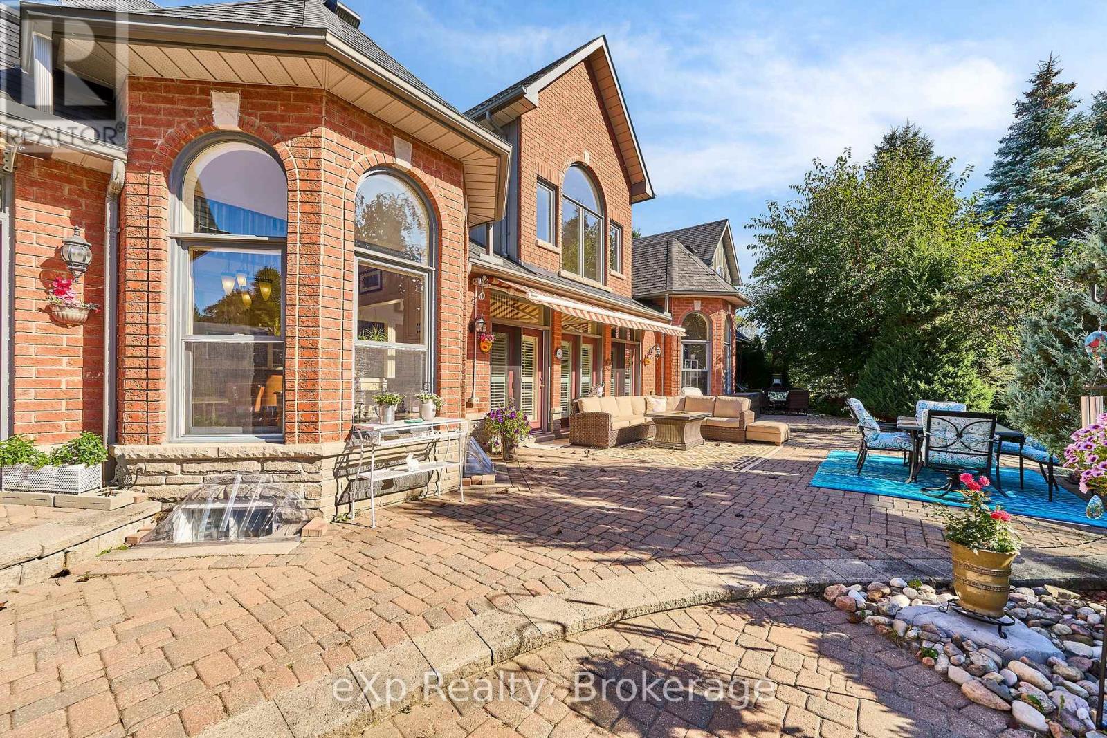 7860 Cedarbrook Trail, Whitby, Ontario  L1M 1L8 - Photo 9 - E13834276