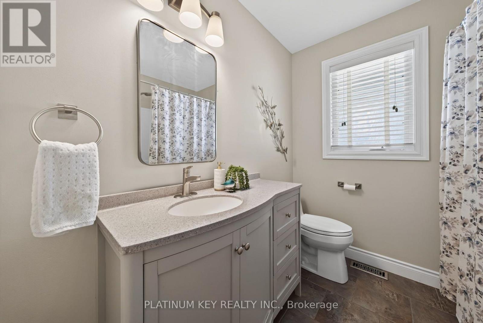9 Ronald Bloore Drive, Sarnia, Ontario  N7W 1C5 - Photo 24 - X13834226