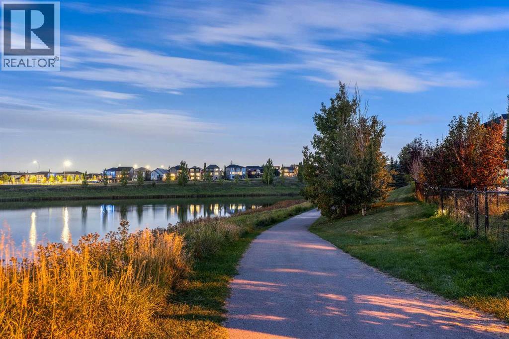 137 Sage Valley Close NW