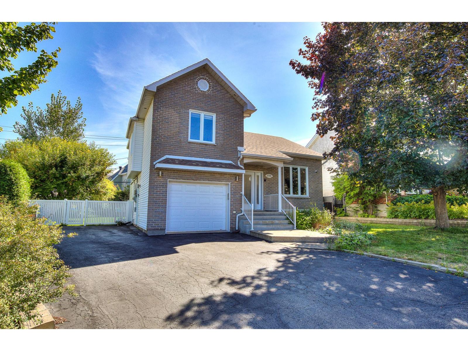 1205 Rue Taillefer Laval (Sainte-Rose) Quebec Canada H7L5L8 2