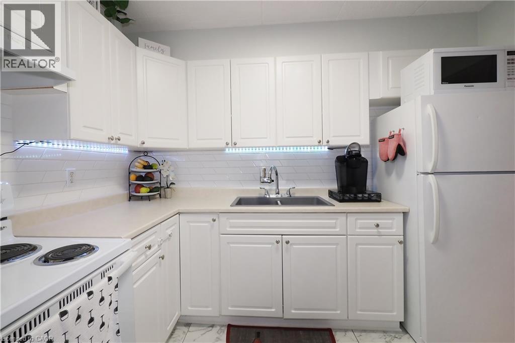 6 Walton Avenue Unit# 206, Kitchener, Ontario  N2C 2B5 - Photo 16 - 40866969