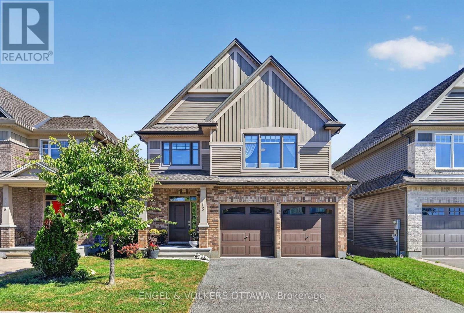 715 BUNCHBERRY WAY, Ottawa, Ontario