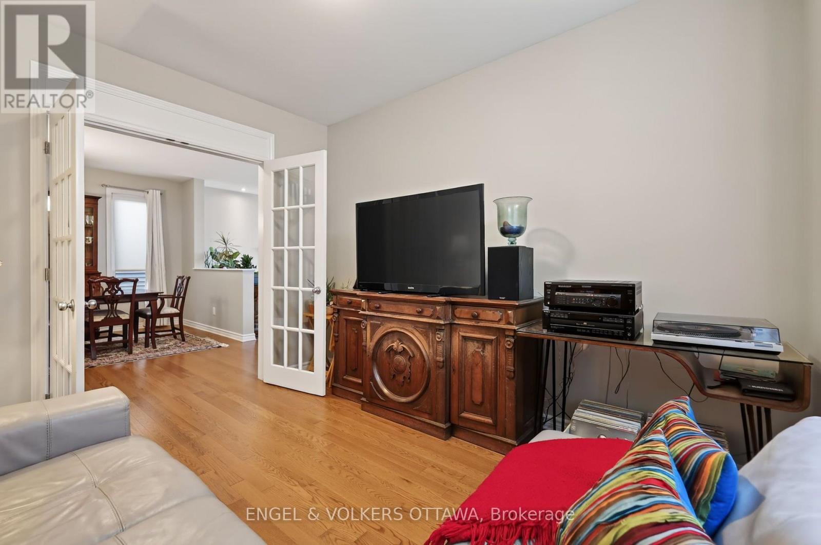 715 Bunchberry Way, Ottawa, Ontario  K1T 0J8 - Photo 8 - X13834268