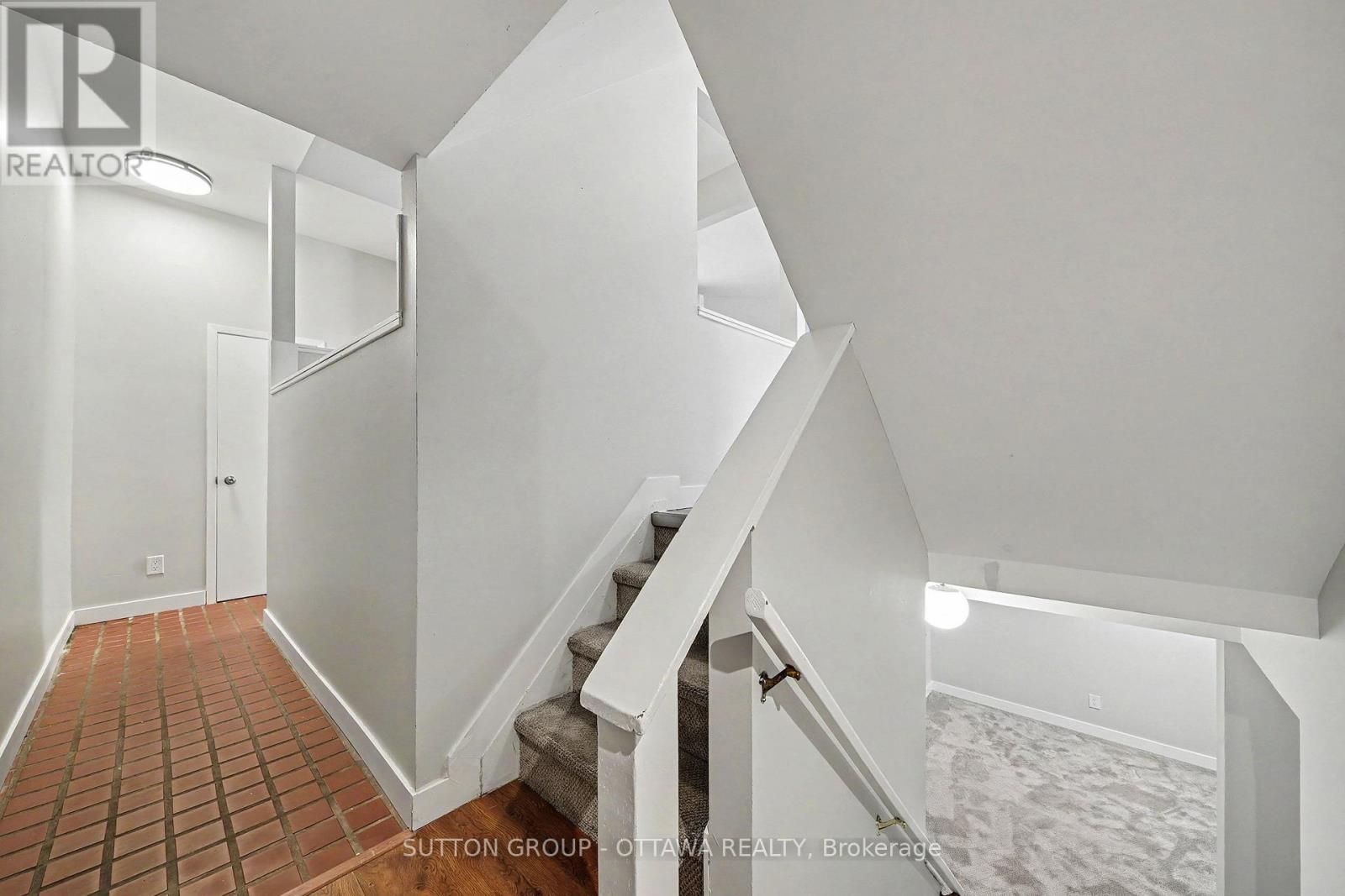 73 Scrivens Street, Ottawa, Ontario K2B 8N2 - Photo 12 - X13834386