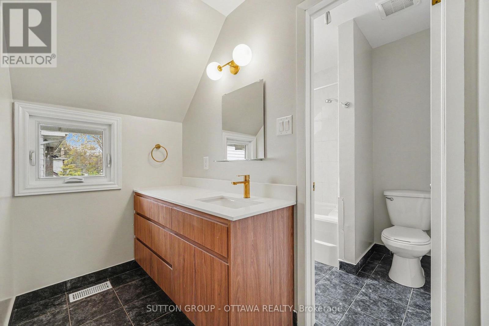 73 Scrivens Street, Ottawa, Ontario K2B 8N2 - Photo 13 - X13834386