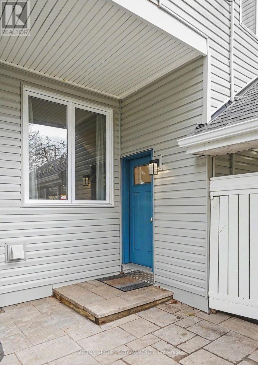 73 Scrivens Street, Ottawa, Ontario K2B 8N2 - Photo 3 - X13834386