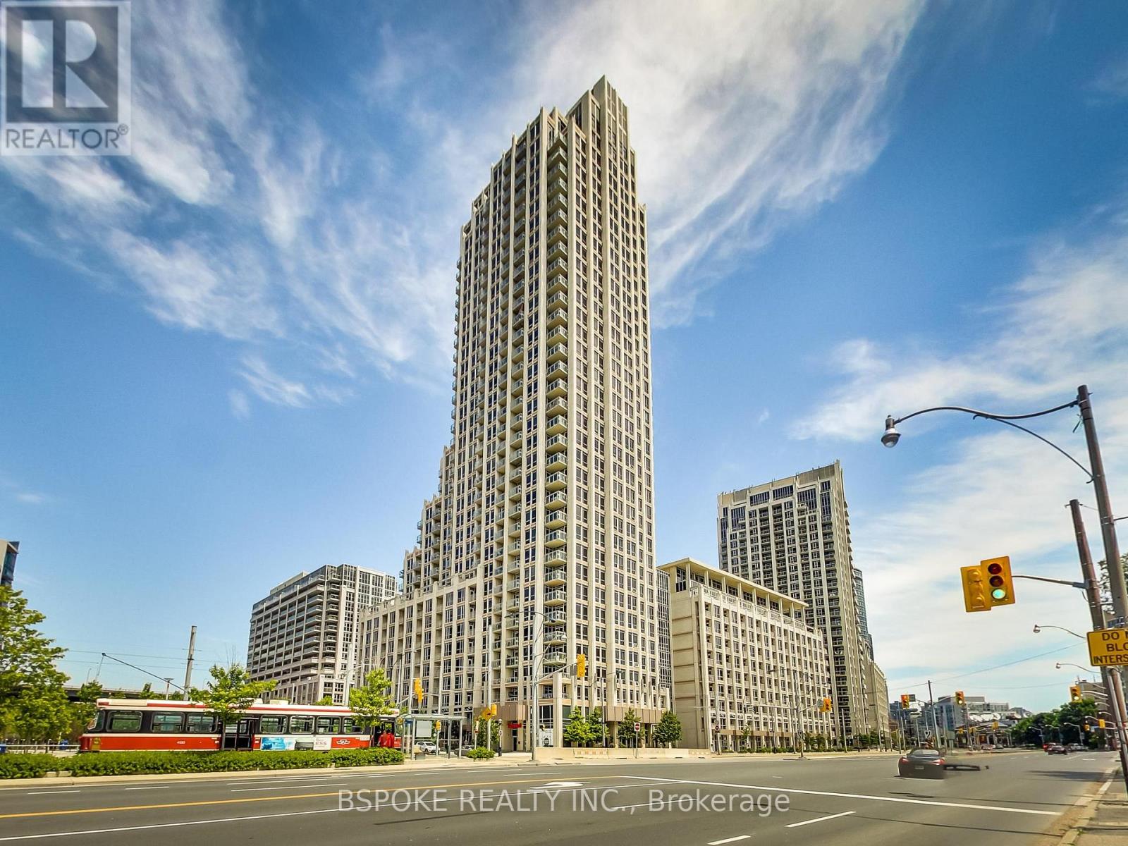825 - 628 Fleet Street, Toronto, Ontario  M5V 1A8 - Photo 2 - C13834360