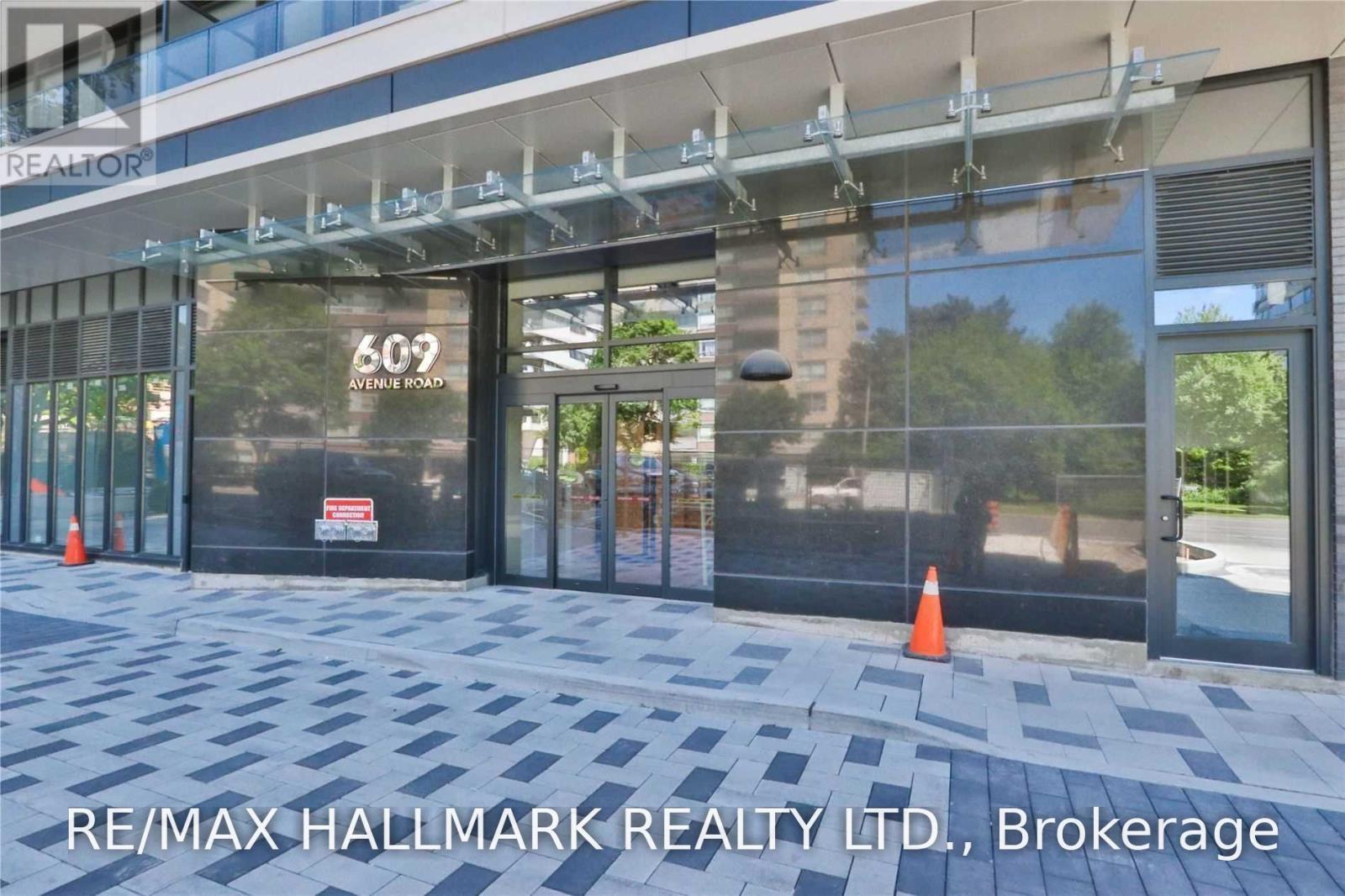 402 - 609 AVENUE ROAD