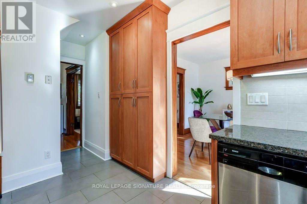 355 Wolverleigh Boulevard, Toronto, Ontario  M4C 1S7 - Photo 16 - E13834270