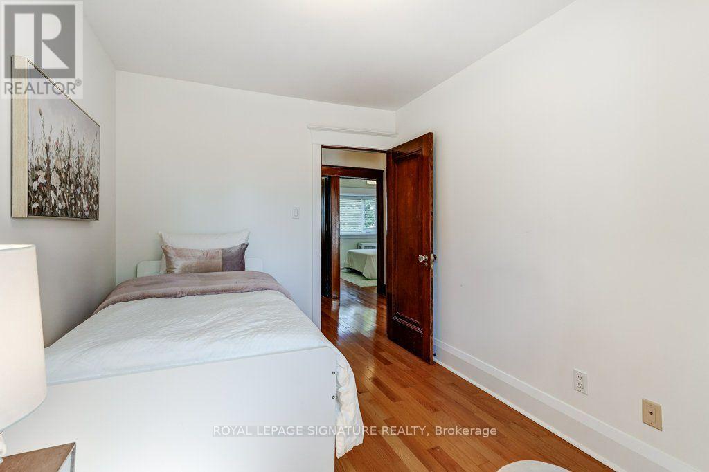 355 Wolverleigh Boulevard, Toronto, Ontario  M4C 1S7 - Photo 23 - E13834270