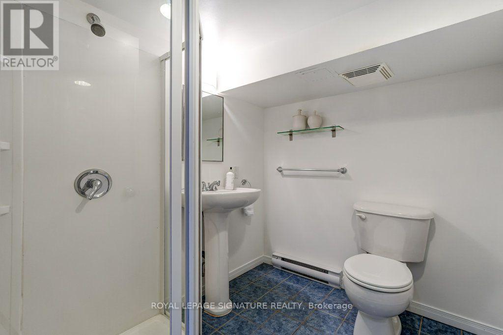 355 Wolverleigh Boulevard, Toronto, Ontario  M4C 1S7 - Photo 32 - E13834270