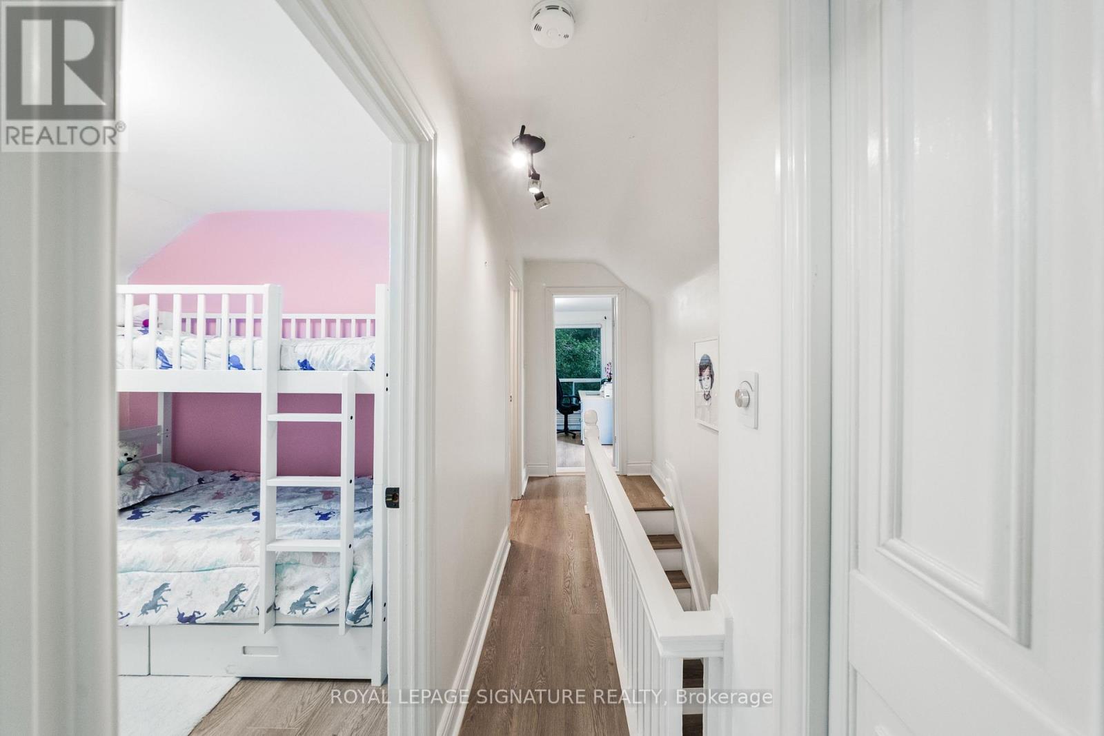 122 Duvernet Avenue, Toronto, Ontario  M4E 1V4 - Photo 24 - E13834384
