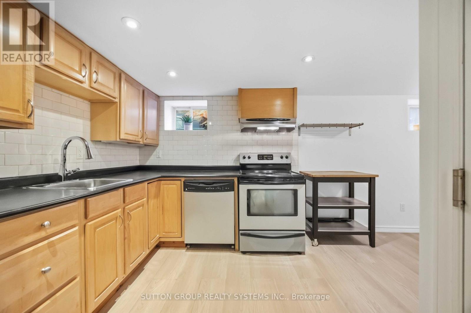 Lower - 103 Ashdale Avenue, Toronto, Ontario  M4L 2Y8 - Photo 5 - E13834414