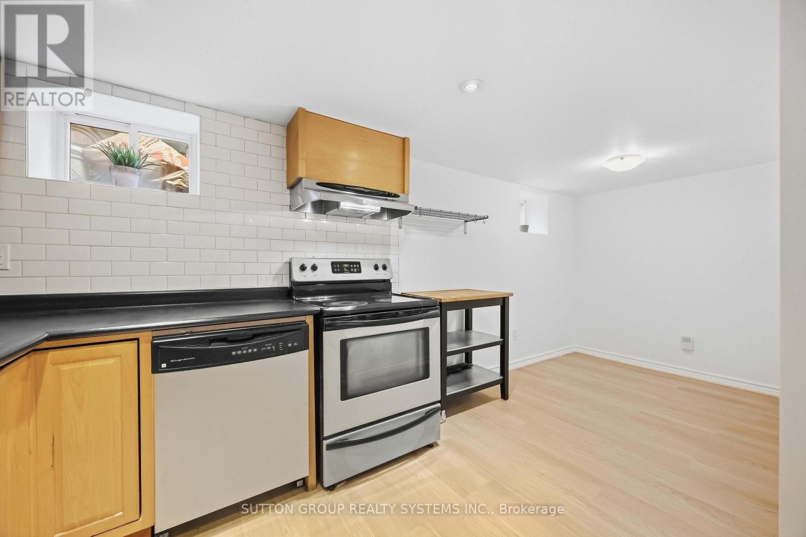 Lower - 103 Ashdale Avenue, Toronto, Ontario  M4L 2Y8 - Photo 6 - E13834414