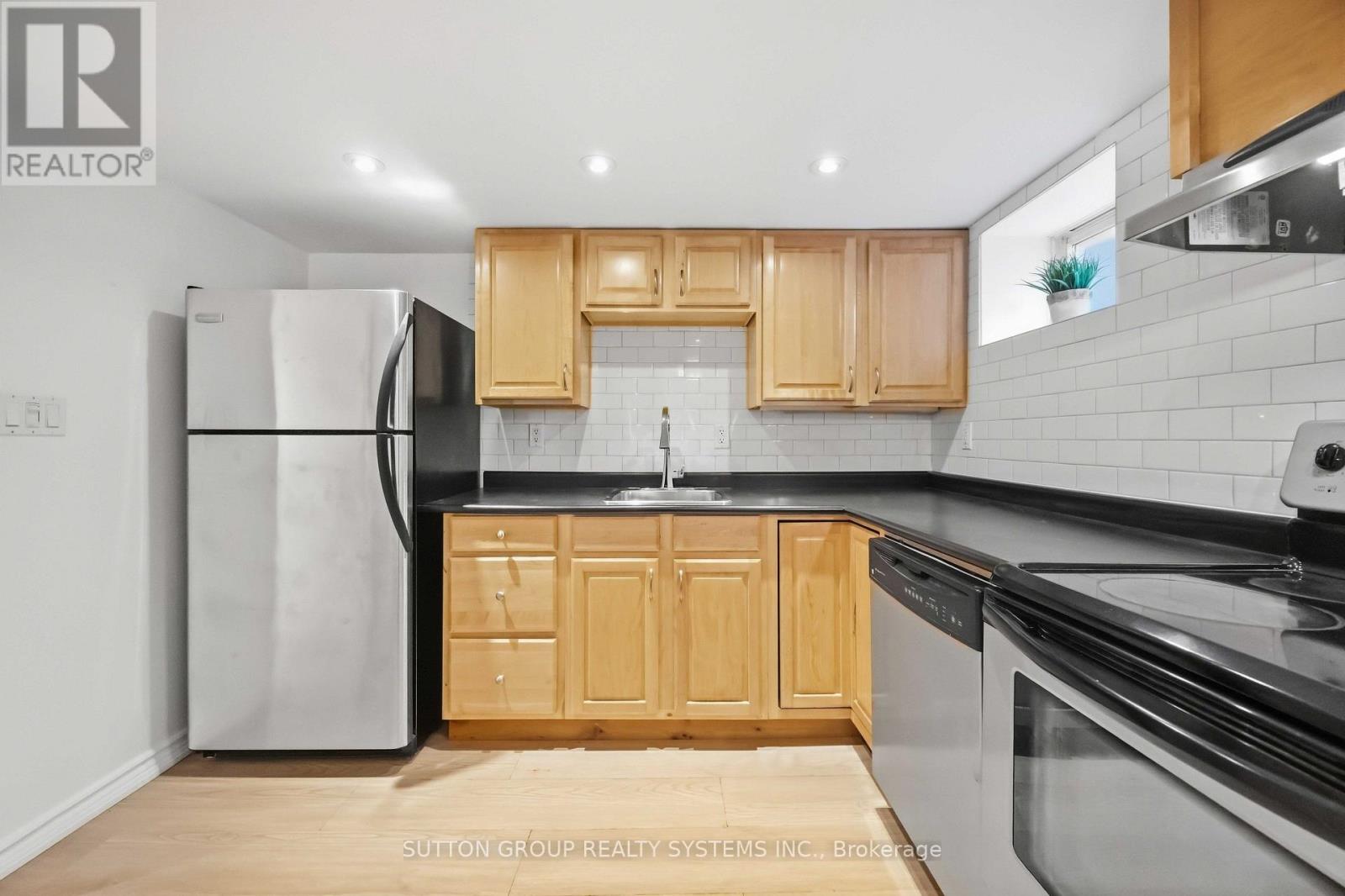 Lower - 103 Ashdale Avenue, Toronto, Ontario  M4L 2Y8 - Photo 7 - E13834414