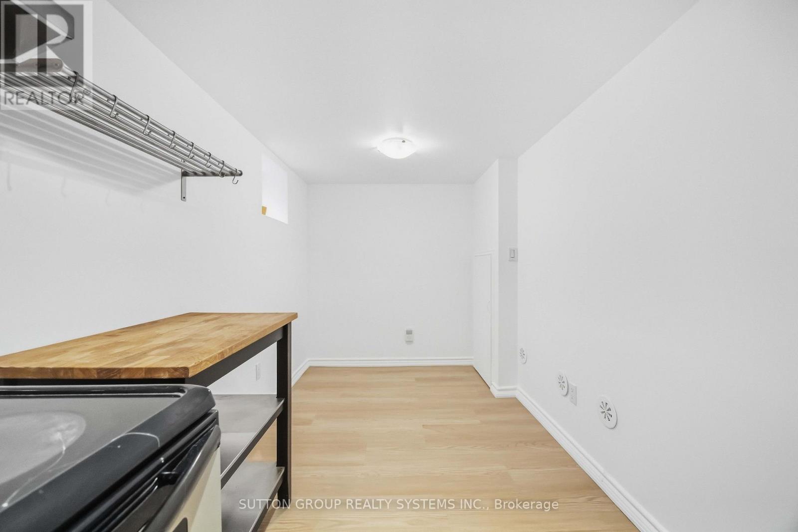 Lower - 103 Ashdale Avenue, Toronto, Ontario  M4L 2Y8 - Photo 8 - E13834414