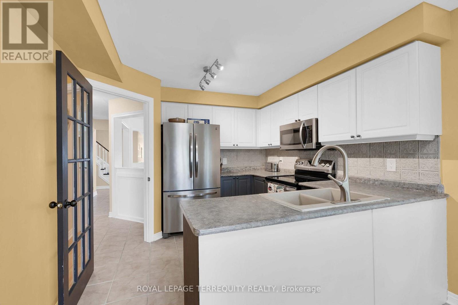 44 Iberville Road, Whitby, Ontario  L1M 1H7 - Photo 16 - E13834420