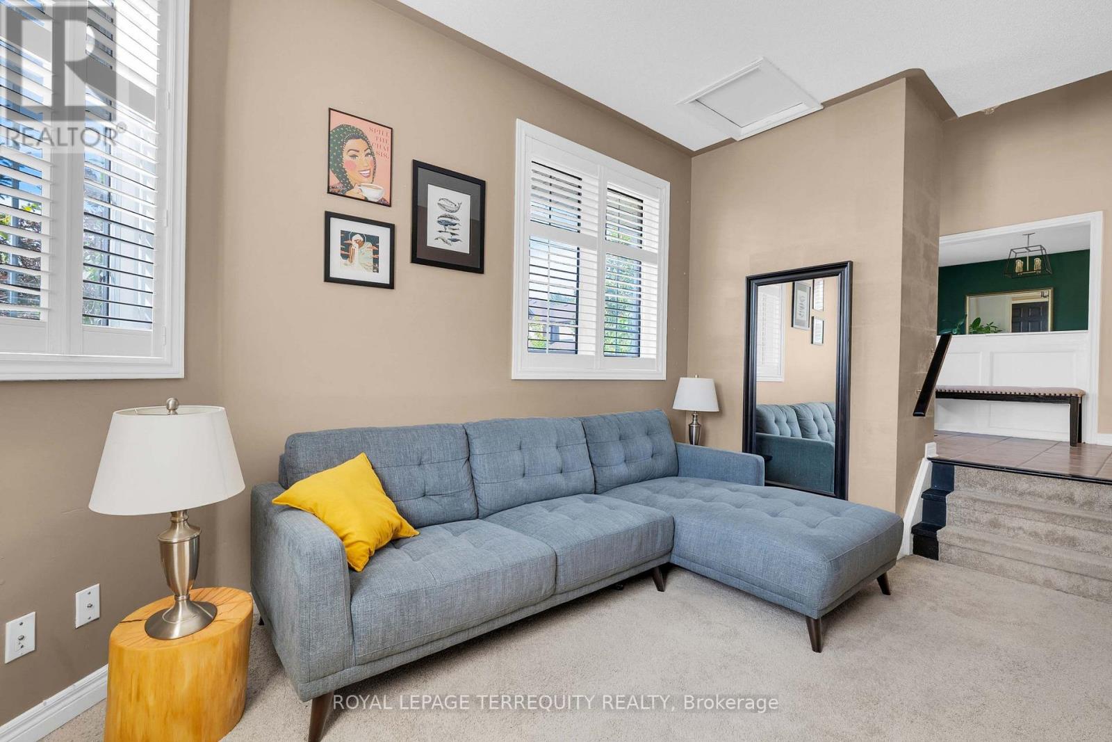 44 Iberville Road, Whitby, Ontario  L1M 1H7 - Photo 9 - E13834420