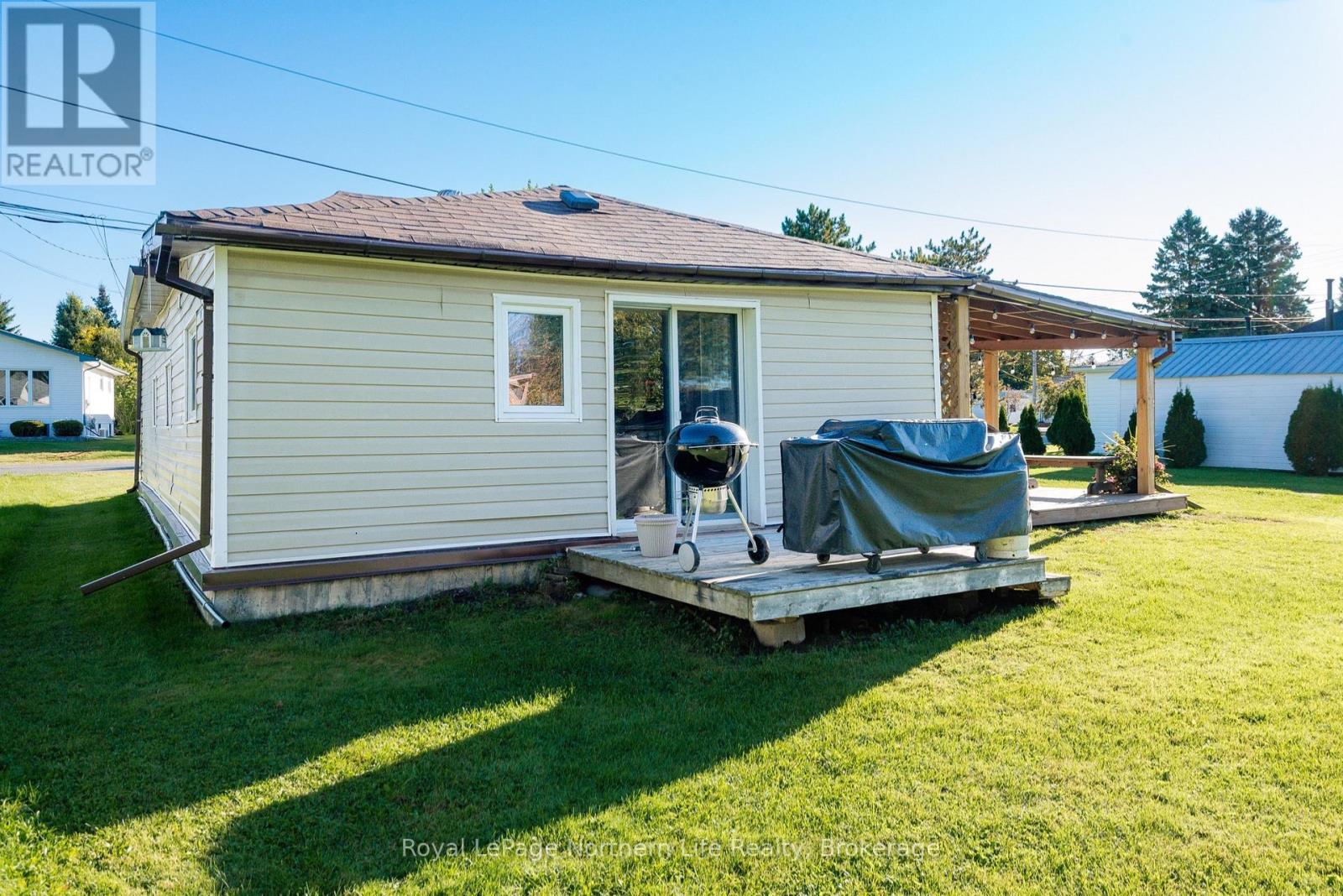 197 Montreal Street, West Nipissing, Ontario  P2B 3H4 - Photo 4 - X13834332