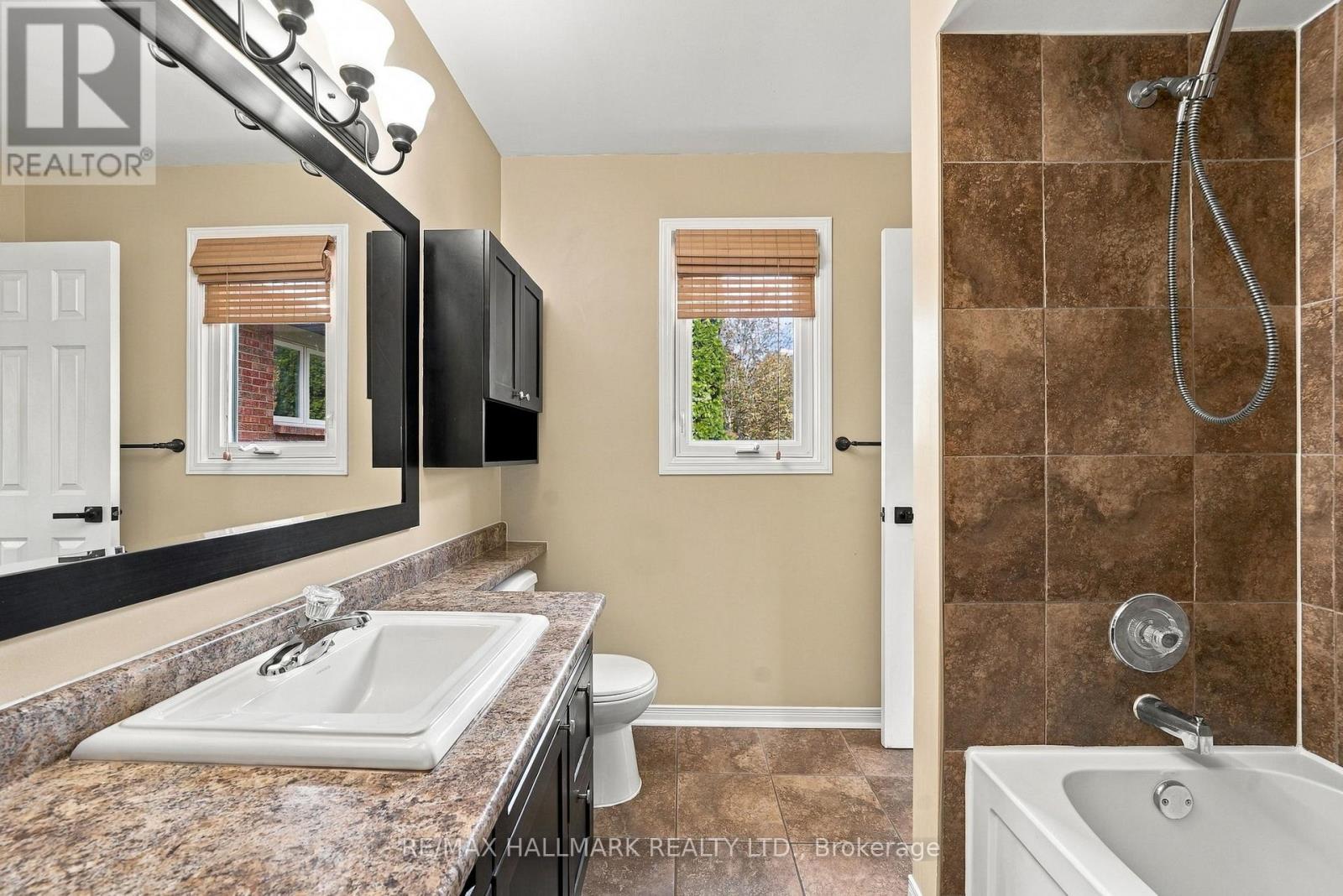 89 Crawford Rose Drive, Aurora, Ontario  L4G 4R5 - Photo 28 - N13834368