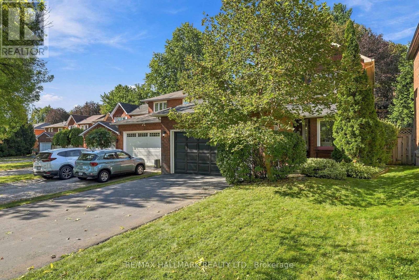 89 Crawford Rose Drive, Aurora, Ontario  L4G 4R5 - Photo 4 - N13834368