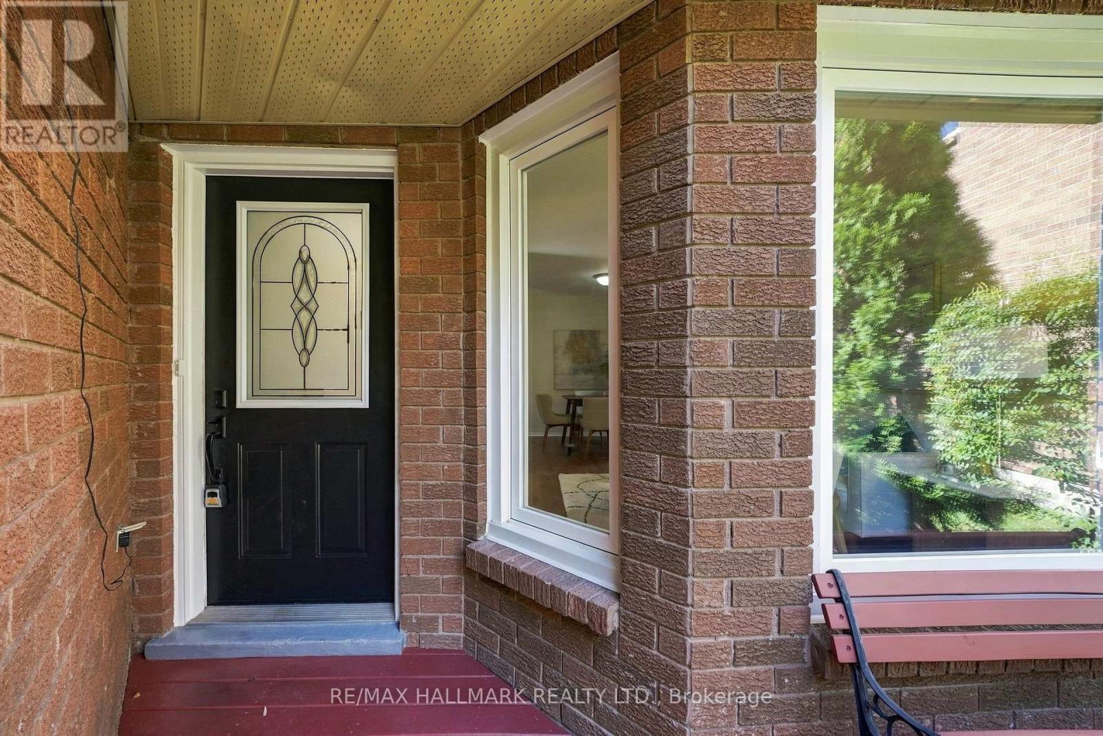 89 Crawford Rose Drive, Aurora, Ontario  L4G 4R5 - Photo 6 - N13834368